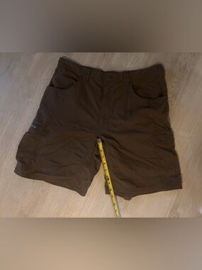 Men's Cargo Shorts in Dark Brown